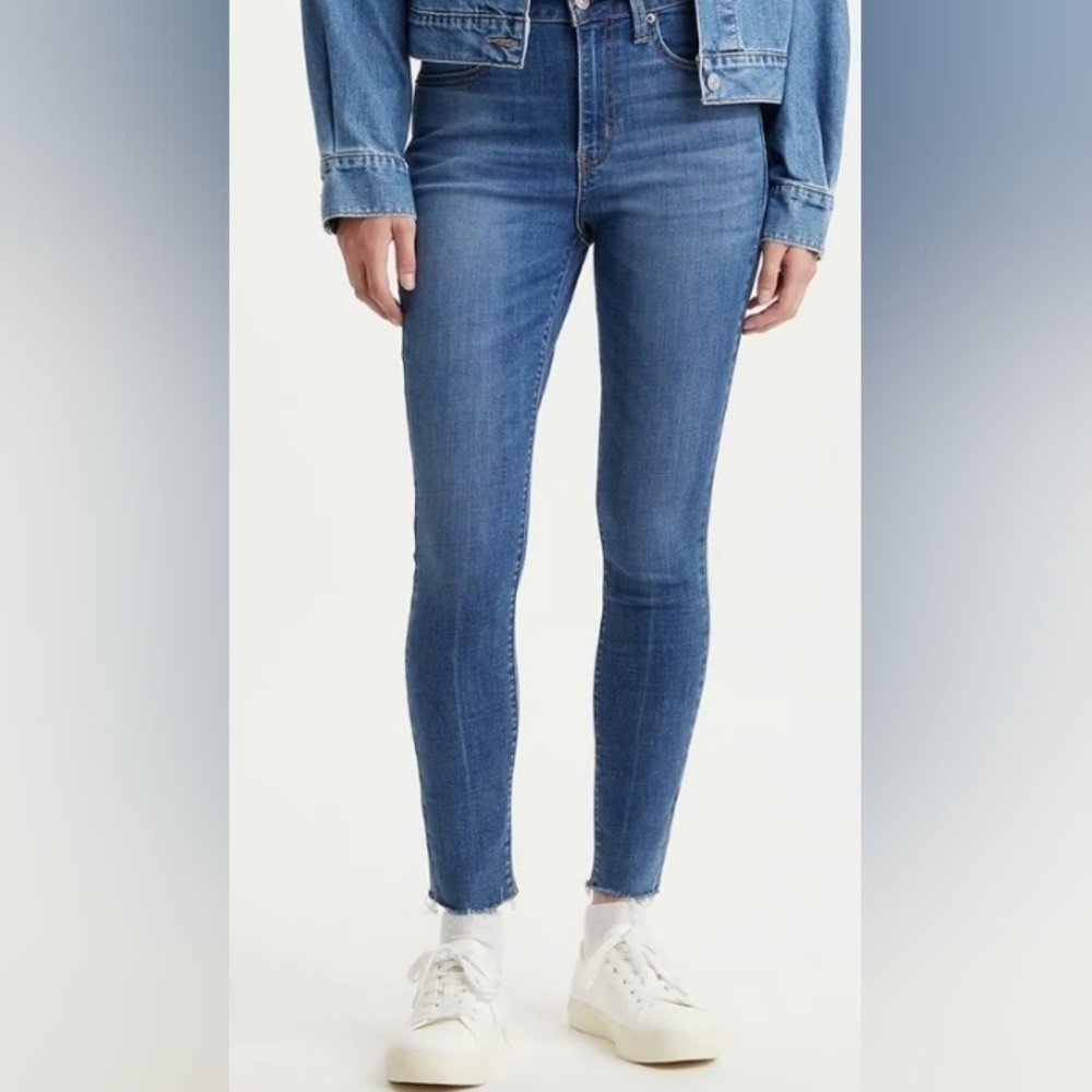 LEVI'S WOMEN'S 721 HIGH-Rise SKINNY JEANS Size 33.